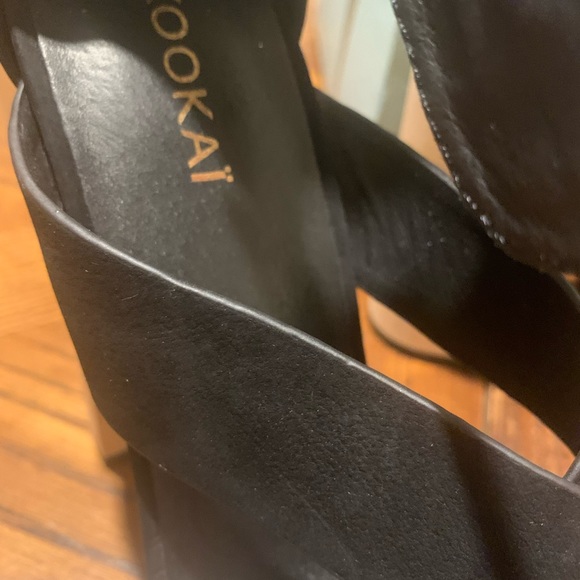 KOOKAI Sz 39 Black Jennifer heels Leather Upper Wooden Platform Heels NWT 🤎 - Picture 11 of 11